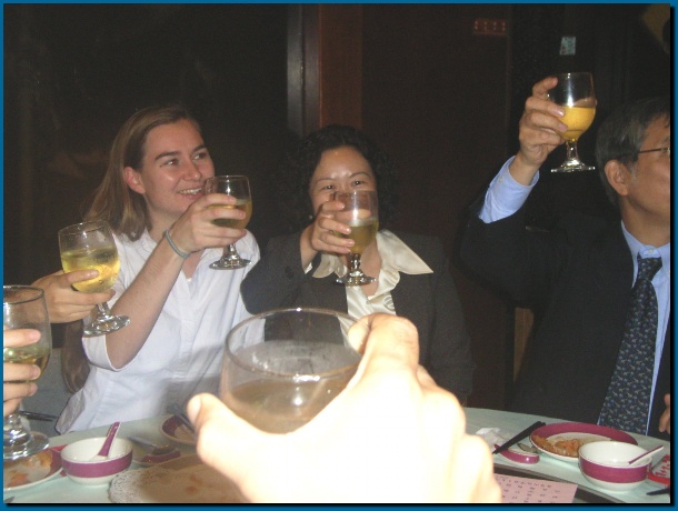 602x451 pixels (89K)